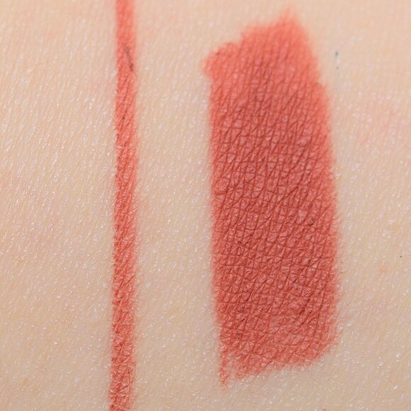 MAC Lip Pencil ~ SPICE ~ - Picture 2 of 2